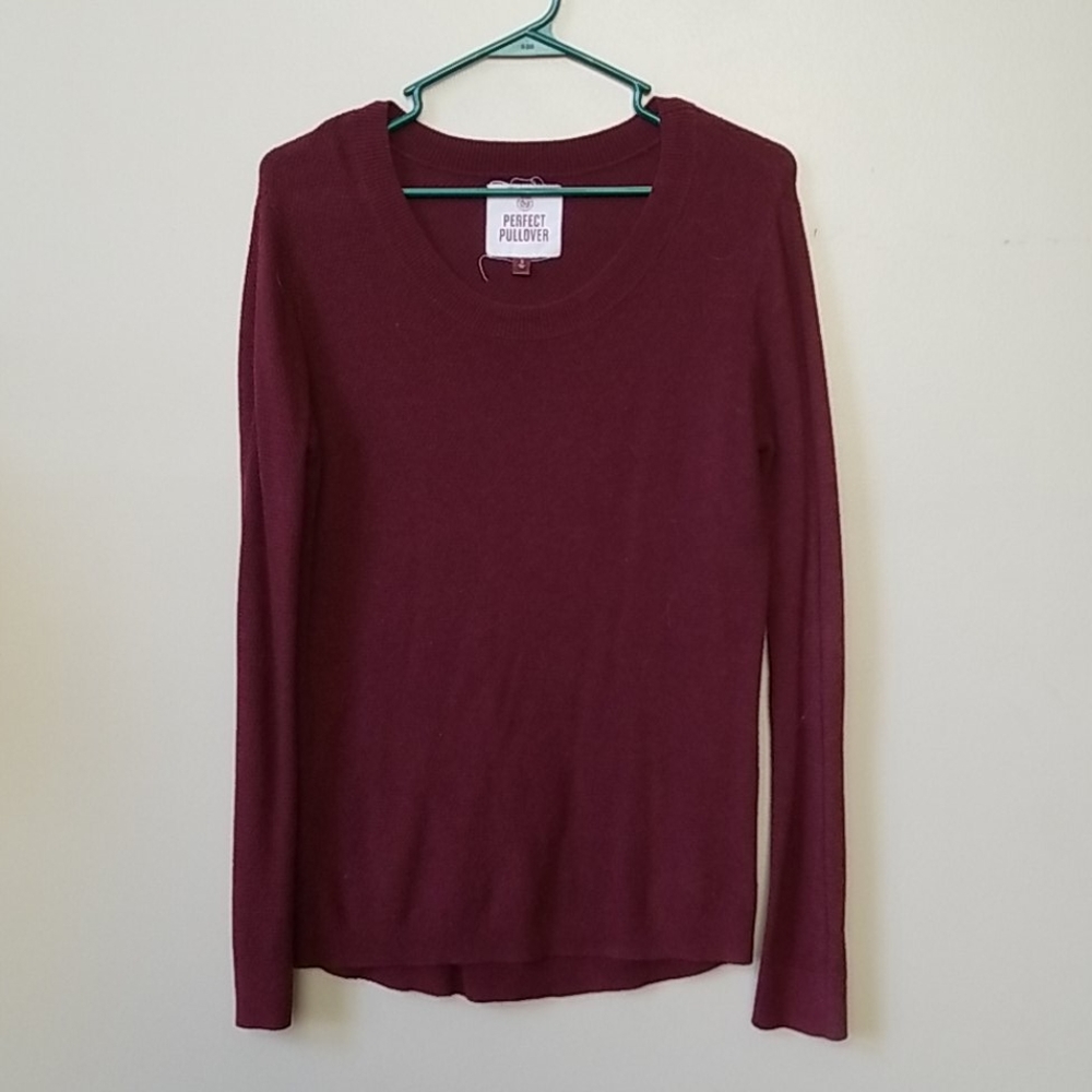 Maroon pullover